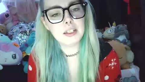 Snapshot of lilemmy1999 chatting on 12.24.24 emily ryanson online show from 12.24.24