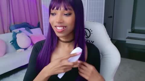 evie online show from 09.09.25