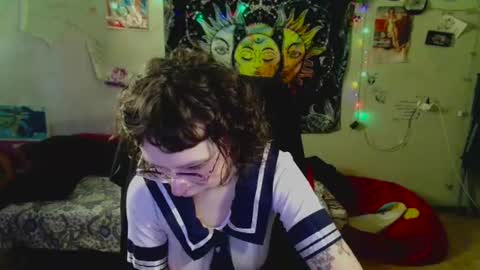 Snapshot of lileyfoxxx chatting on 07.15.26 Lil online show from 07.15.26