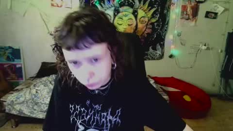 Snapshot of lileyfoxxx chatting on 07.19.26 Lil online show from 07.19.26