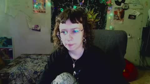 Snapshot of lileyfoxxx chatting on 07.21.26 Lil online show from 07.21.26