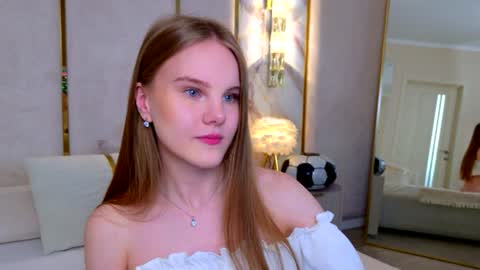 lili_lohan online show from 07.14.26