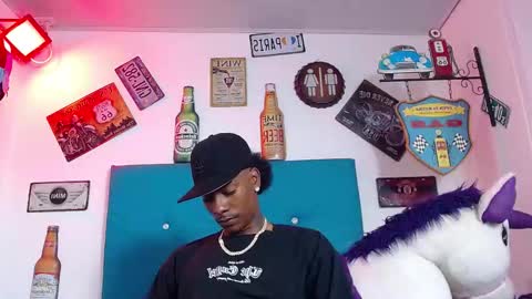 lili_roussi online show from 12.17.25