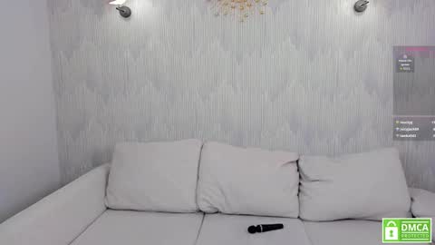 Hi I am Luna online show from 09.20.25