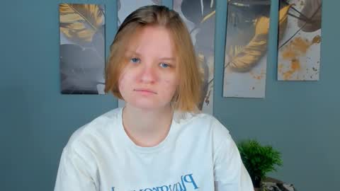 hi guys Im new here Im 18 years oldIve never had sex online show from 01.14.26