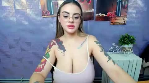Lilia online show from 10.24.25