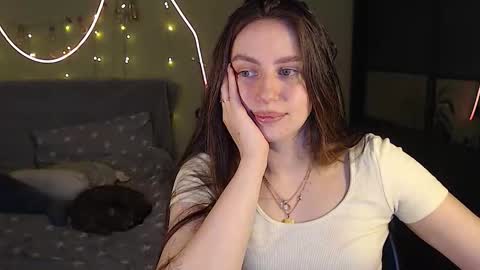 Lilu online show from 10.20.25