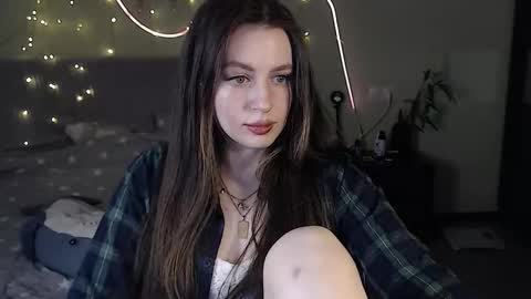 Lilu online show from 10.28.25