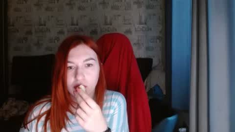 liliawoolf online show from 02.04.25