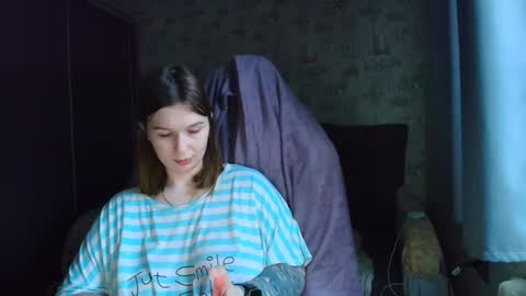 liliawoolf online show from 12.03.25