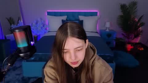 Lili Bakery online show from 12.20.25