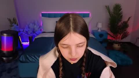 Lili Bakery online show from 02.20.26