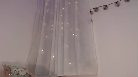 Snapshot of lilicum301 chatting on 01.22.25 your love online show from 01.22.25