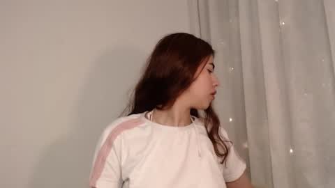 Snapshot of lilicum301 chatting on 02.19.25 your love online show from 02.19.25