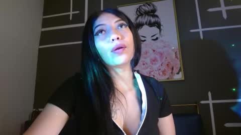 Simone 3 online show from 11.18.25