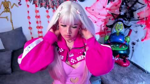 Lilie  online show from 10.29.25