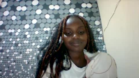 Snapshot of liligal chatting on 06.11.26 liligal online show from 06.11.26