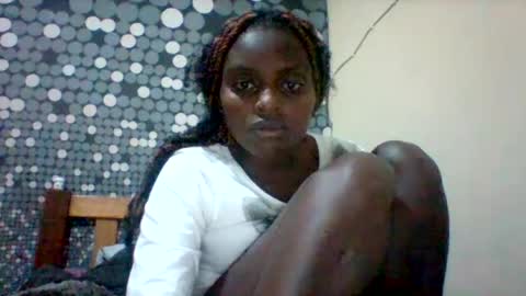 Snapshot of liligal chatting on 06.19.26 liligal online show from 06.19.26