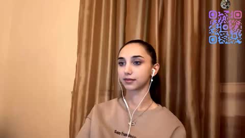 Lina online show from 10.17.25