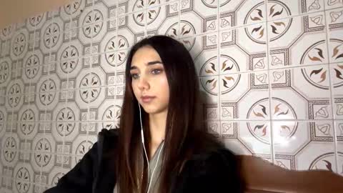 Lina online show from 11.13.25