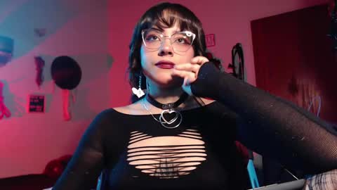 Molly online show from 12.11.24