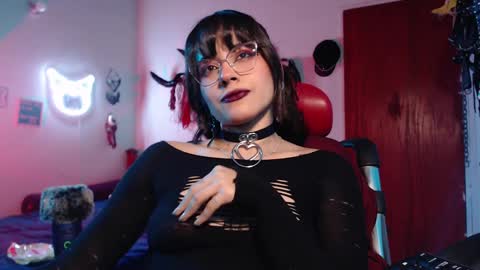 Molly online show from 01.28.25
