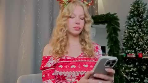 lililok101 online show from 12.23.25