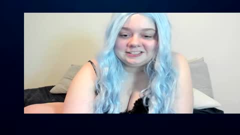Snapshot of lilimariexx chatting on 10.25.25 Lili Marie online show from 10.25.25