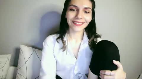Snapshot of lilirose_x chatting on 01.15.25 lilirose online show from 01.15.25