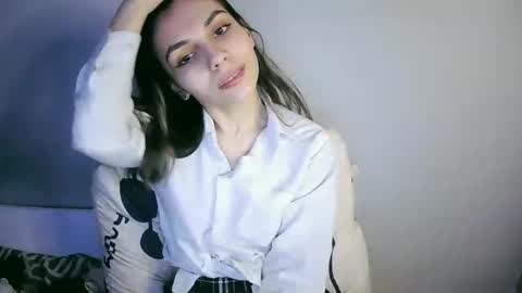 Snapshot of lilirose_x chatting on 02.21.25 lilirose online show from 02.21.25