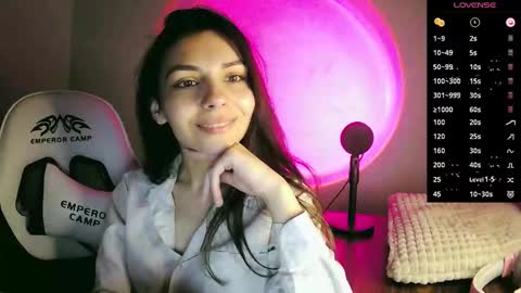 Snapshot of lilirose_x chatting on 09.10.25 lilirose online show from 09.10.25