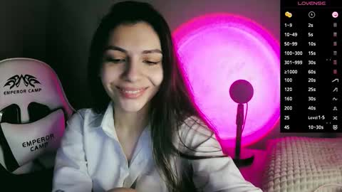 Snapshot of lilirose_x chatting on 09.17.25 lilirose online show from 09.17.25