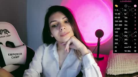 Snapshot of lilirose_x chatting on 09.26.25 lilirose online show from 09.26.25