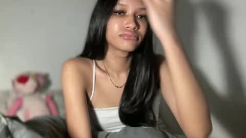 Snapshot of lilit_sensual chatting on 07.03.26 Chloe online show from 07.03.26