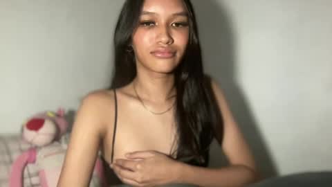 Snapshot of lilit_sensual chatting on 07.07.26 Chloe online show from 07.07.26