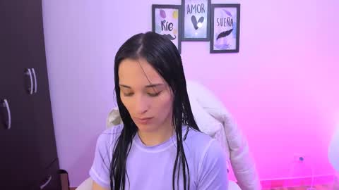 Leidy online show from 02.14.25