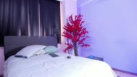 Lili  Marcus online show from 02.26.25