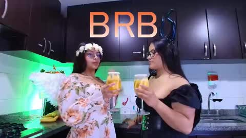 Lilith and Khloe  online show from 11.04.25