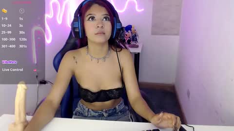Snapshot of lilith_goddesqs chatting on 10.01.25 lilith_goddesqs online show from 10.01.25