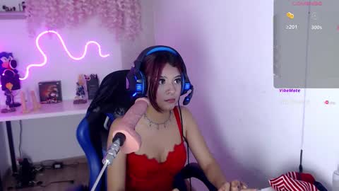 Snapshot of lilith_goddesqs chatting on 10.15.25 lilith_goddesqs online show from 10.15.25