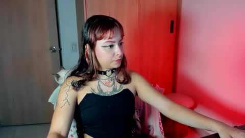 Snapshot of lilith_harmony chatting on 02.08.26 goddess of hell20 online show from 02.08.26