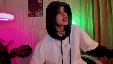 Snapshot of lilith_hart_ chatting on 02.20.25 lilith_hart_ online show from 02.20.25