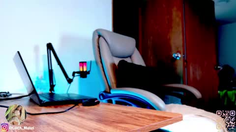 lilith_malum online show from 04.12.26