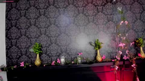 Lilith Patton  online show from 12.24.24