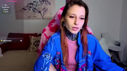 Snapshot of lilith_poison chatting on 09.10.25 lilith_poison online show from 09.10.25