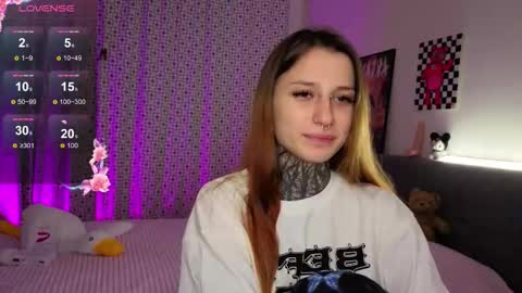 Snapshot of lilith_poison chatting on 10.15.25 lilith_poison online show from 10.15.25