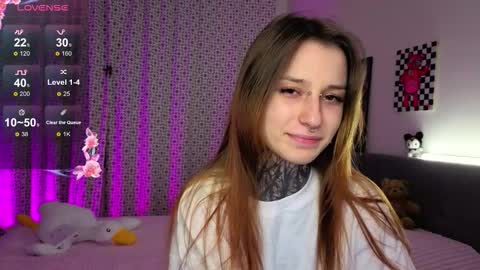 Snapshot of lilith_poison chatting on 10.19.25 lilith_poison online show from 10.19.25