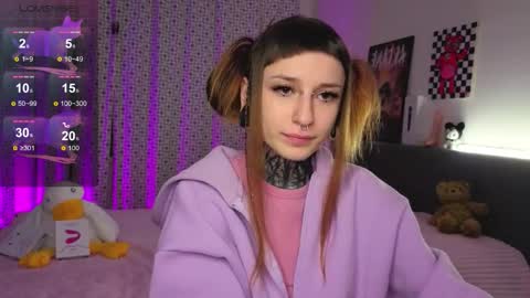 Snapshot of lilith_poison chatting on 10.31.25 lilith_poison online show from 10.31.25