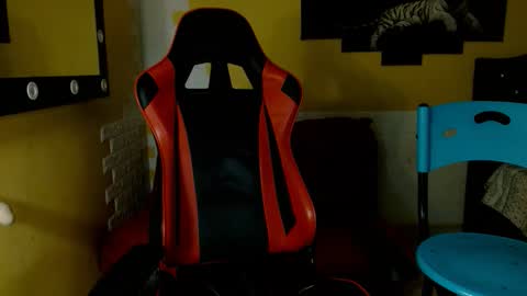 Snapshot of lilith_sexy19 chatting on 11.18.25 Lilith online show from 11.18.25