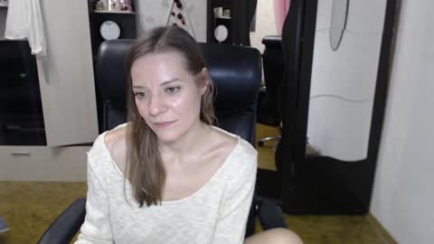 lilith small21 online show from 12.06.24